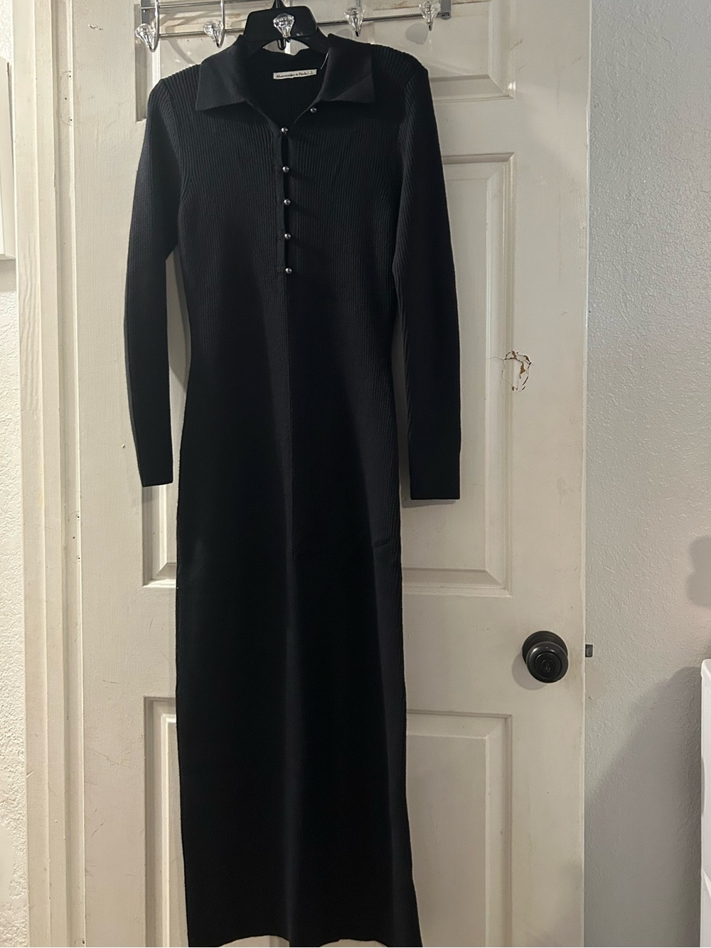 Abercrombie & Fitch Black Long-Sleeve Polo Ribbed Maxi Dress